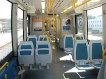 Inneneinrichtung der Eurotrams, die Z�ge sind teilweise auch au�erhalb der Hauptverkehrszeiten recht voll, diese Aufnahmen waren nur an Endstationen m�glich.