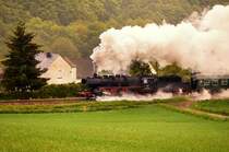 52 740-8 auf dem R�ckweg von Gerolstein noch Andernach am 19.05.06 bei einer scheinanfahrt.
