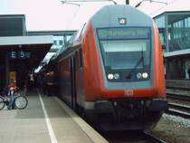 RE nach N�rnberg Hbf am 12.4.2006 in Regensburg Hbf.