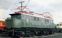 E44 01  w�hrend einer Ausstellung der DB 1985
Bj.1930,Hersteller: Siemens,(SSW),Leistung:2200 KW,Hg:90k/mh
Gew:80t, 1978 Au�erdienststellung.