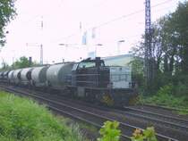 Vorne am Zug h�ngt 185cl003,und hinten l�uft �berraschend die G1206 der MRCE mit.
