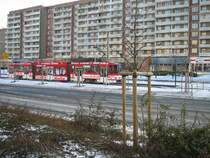 Cottbusser Stra�enbahn vor Cottbusser Plattenbau ;-)
25.12.02
