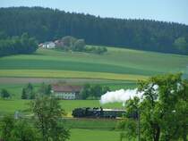 638.1301 mit dem �GEG-Sonderzug (Linz-Ried-Ampflwang) auf der Hausruckstrecke (KBS171) 2006-05-25