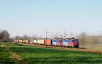 Re 421 392 und Re 421 386 am 20.3.12  arbeiten im Doppelpack auf der KBS 485 in Richtug M�nchengladbach, hier bei Km 21 �-P Rimburg