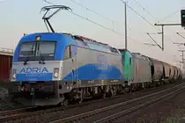 Adria Transport 1216 921 und LTE´s 185 608 (kalt) mit Getreide in Porz Wahn am 20.03.2012 