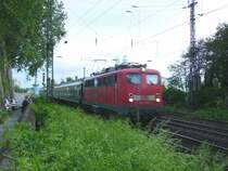 110 270 mit Sonderzug bei Worms.