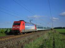 101 029-7  Canarias  mit ihrem EuroCity 174 nach Hamburg-Altona. Aufnahme kurz vor BZO gemacht. 17.05.2006