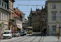 Durch die Altstadt von Karlsruhe-Durlach -

Die Einfahrt in den Durlacher Schlossplatz aus Richtung Turmberg. 

24.05.2006 (M)