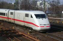 ICE 1 bei der Einfahrt in den Hamburger Hauptbahnhof