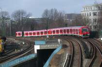 S31 kurz hinter dem Hamburger Hauptbahnhof auf dem Weg �ber die Verbindungsbahn nach Altona.