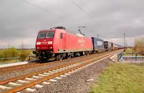 Freitag 30.3.2012, mit einem Containerzug aus Richtung K�ln ist die 145 015-4 auf der K33 Br�cke abgelichtet