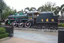 SRT 719 (ex JNR C56.23, 1'C-h2, Kisha Seizo, Bauj. 1936, Fab.Nr. 1352) am 11.März 2012, aufgestellt bei der Saphan Kwai Yai Station.