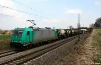 RBSAF 185 607-9 vor G�terzug Richtung Regensburg, KBS 880 Passau - N�rnberg, fototgrafiert bei Taimering am 03.04.2012
