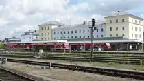 Panoramablick �ber die leeren G�tergleise nach Osten auf den Bahnhof Weiden. (18.8.08) 