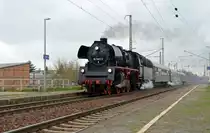 35 1097 zog am 31.03.12 den Dampfsonderzug aus Leipzig nach Dresden durch Radebeul-Naundorf.