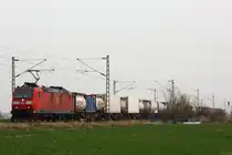 185 032 am 17.3.12 bei der Durchfahrt durch Neuss-Allerheiligen.
Gru� an den Tf!