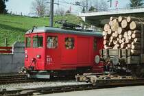 BDe 4/4 621 Hinter Holzwagen im Bahnhofsareal von Tramelan am 02.05.2006