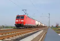 185 083-3 mit Kesselwagenzug am 6.4.2012 bei Allerheiligen.