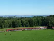 Ein �BB Railjet im Korridor, aufgenommen am 09.10.11 bei �bersee.
Im Hintergrund ist der Chiemsee gut zu erkennen.