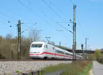 Ein unbekannter ICE 1 konnte auf seiner Fahrt in Richtung Stuttgart am 10.4.2012 kurz vor Plochingen aufgenommen werden.