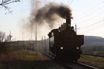 NLB 93.1420 hat am 09.April 2012 2 Wagen in den Staatsbahnhof �berstellt und f�hrt nun nach Mistelbach LB.