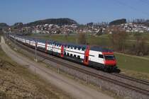 Ein IC 2000 verl�sst am 16.3.12 Eschlikon.