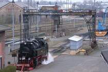 99 7245 am Morgen des 06.04.2012 im Bw Nordhausen. Sie wird in K�rze P8920 (Nordhausen-Nord ab 10.16 Uhr) zu seiner Fahrt nach Wernigerode und zur�ck �bernehmen.