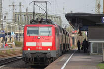 111 010 am 3.4.12 mit RE9 in K�ln Messe/Deutz.