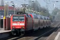 146 024-5 mit RE 2 nach D�sseldorf bei der Einfahrt in Recklinghausen 13.4.2012
