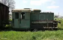 K� der VEB Zuckerfabrik Vitzenburg, V 10 B, fotografiert im Industriemuseum Zuckerfabrik Oldisleben am 05.05.2011 --> Die Lok vom Typ LKM N4 wurde 1957 vom Lokomotivbau Karl Marx Babelsberg mit der Fabriknummer 251184 gebaut --> Achsfolge B-dm ( 2-achsig - Dieselmotor, mechanisches Getriebe )  