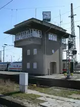 Dies war und ist kein Stellwerk.Hier hatte der Bahnhofsdispatcher im Leipziger Hbf seinen Arbeitsplatz.Aufnahme vom 26.M�rz 2012.
