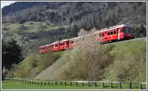 Ungew�hnliche Zusammenstellung der S2 1563 bei Reichenau mit ABt 1714 - Be 4/4 512 - B - Be 4/4 516. (12.04.2012)