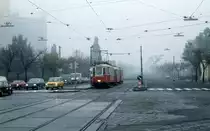 Wien Wiener Stadtwerke-Verkehrsbetriebe (WVB) SL 25 (M 4084 (Lohnerwerke 1929)) II, Leopoldstadt, Wagramer Straße / Schüttaustraße am 3. November 1975. - Scan eines Diapositivs. Kamera: Minolta SRT-101.