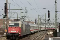 Die 101 070 fuhr am 24.3.12 mit einem IC in den D�sseldorfer Hbf ein.