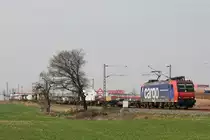 SBB Cargo 482 023  Olten f�hrt f�r SBB Cargo International  am 24.3.12 mit einem Containerzug bei der Durchfahrt durch Neuss-Allerheiligen. 