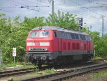 Nach der Ankunft mit ihrem Spritzzug hei�t es f�r 225 101 umsetzen in Worms Hbf.