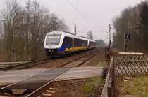Nach Kleve fahren die 648 432 und 648 431 der NWB, die hier kurz vorm B� Broicher Seite abgelichtet sind.  10. M�rz 2012