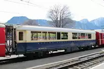 Piano Barwagen WR-S 3820(1928)ein Wagen mit einer langen Geschichte,ex.MITROPA B4� 162 Berninabahn,ex RhB Dr4� 14(1944 w�hrend des II.WK,Einbau einer K�che in Berlin)und ab 1956 WR-S 3814.Landquart 25.04.12