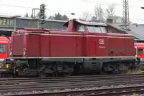 212 047 stand am 9.4.12 abgestellt in Solingen Hbf.