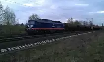 Eine Raildox 232er durchf�hrt am 27.04.2012 mit Getreidewagen den Bahnhof Neuses bei Kronach in Richtung Saalfeld.