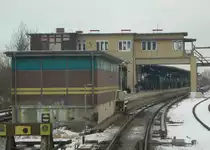 13.1.2009. Berlin Tempelhof. Stw Tf aus dem Zug heraus fotografiert.