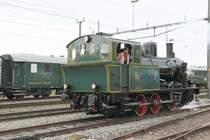 Arbon Classics 2012.Dampflok vom VDM E3/3  Muni (1922)aus Etzwilen,beim umsetzen.
Von der auch anwesenden Esslinger Jura-Simplon Lok J-S Nr.35(1891)konnte ich leider keine brauchbaren Aufnahmen machen.Arbon 05.05.12