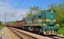 S� 644-004 zieht G�terzug durch Maribor-Tabor Richtung Verschiebebahnhof Tezno. / 4.5.2012