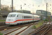 ICE2 (402 005)  Zwickau  in K�ln Deutz am 14.4.2012 