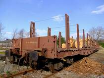 Sps 3156(SK-ZSSKC)4719020-8 wurde am Ladegleis des Bhf. Ried von seiner Rundholzfracht teilentladen;120403