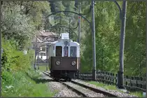Der Alioth Triebwagen n�hert sich der Station Oberbozen. (08.05.2012)