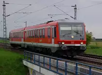 So jetzt ein Bild vom FlirtExpress 628 535 an der K33 Br�cke bei Allerheiligen...am 10.5.2012