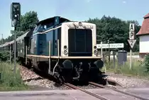 211 201-9 Mengersreuth, August 1986 auf dem Weg nach Warmensteinach