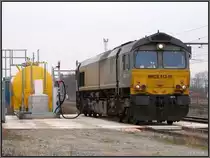 Einmal Volltanken bitte. Diese Class66 erwischte ich beim Boxenstopp in 
Montzen Gare(B)im M�rz 2012.