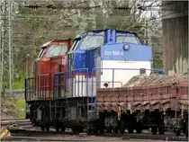 2 Locon Dieselloks bef�rdern einen Schotterzug aus Aachen West im April 2012.
Im Rahmen der Umbauarbeiten sind diese Arbeitsloks �fters zu sehen.